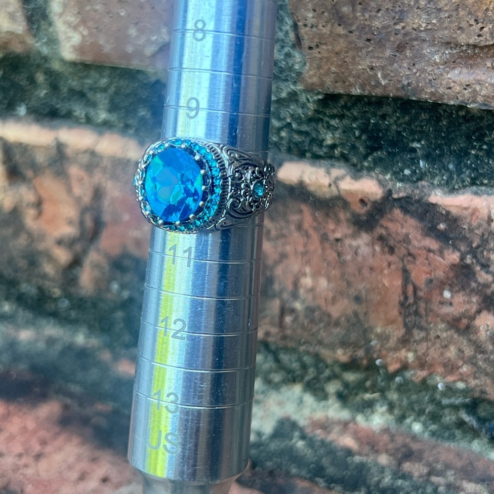 Blue Gemstone filigree, Silver Costume Ring. Size 10 - Picture 6 of 6